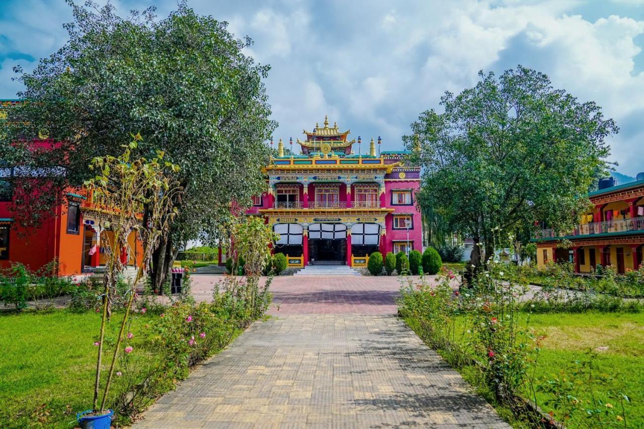 Chokling Arthouse - The Treasure Of Himalayas Hotel Bir  Bagian luar foto