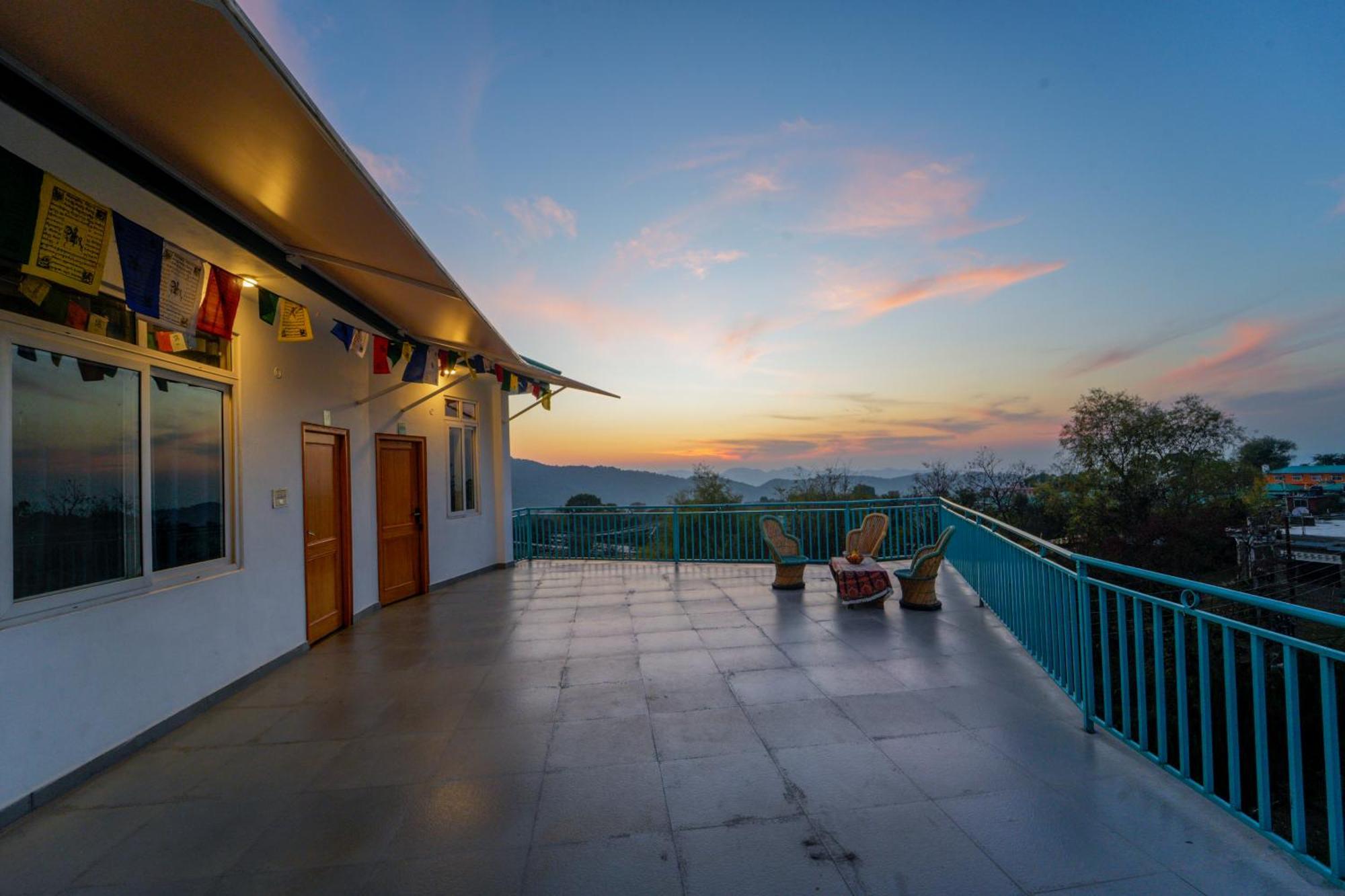 Chokling Arthouse - The Treasure Of Himalayas Hotel Bir  Bagian luar foto
