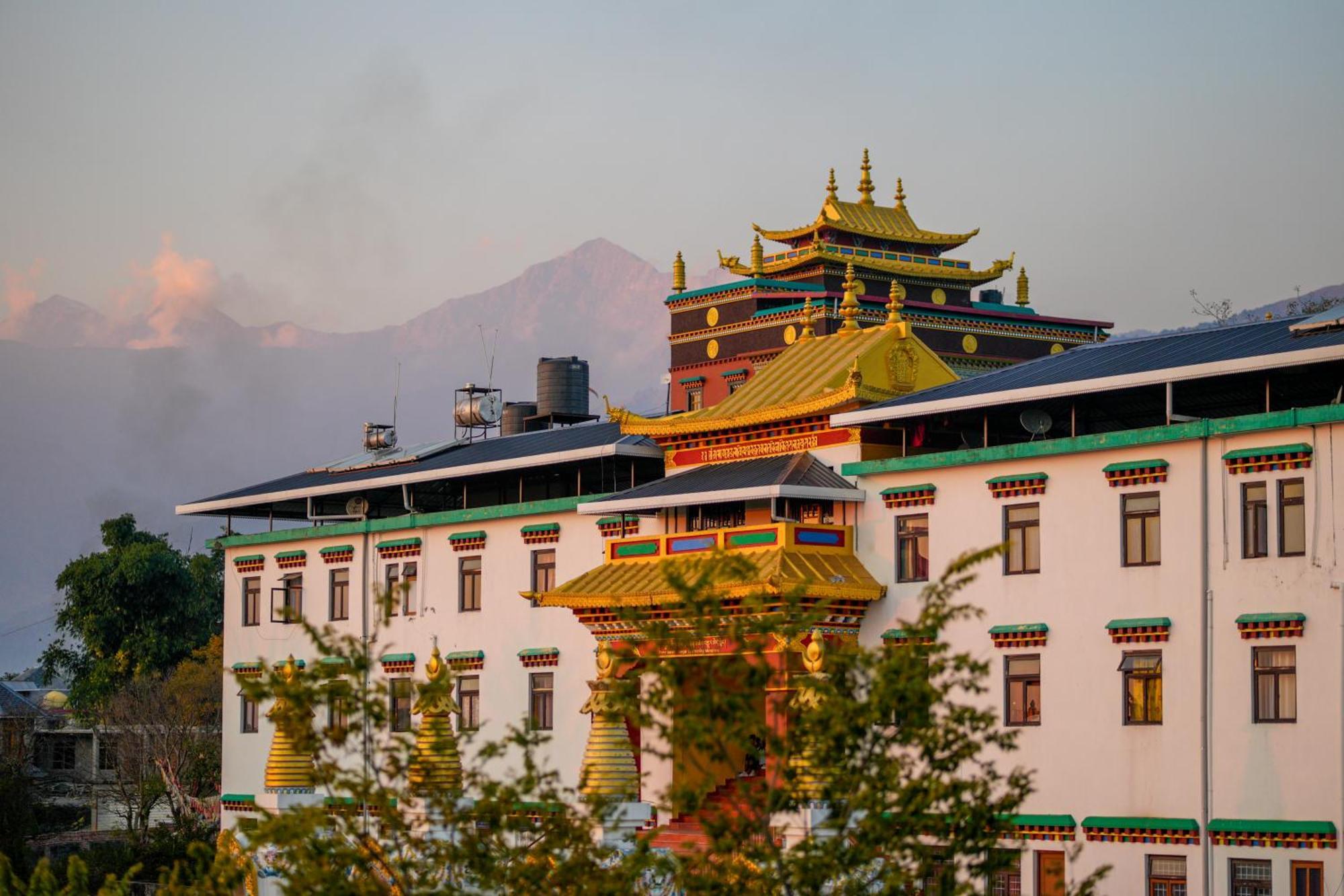 Chokling Arthouse - The Treasure Of Himalayas Hotel Bir  Bagian luar foto
