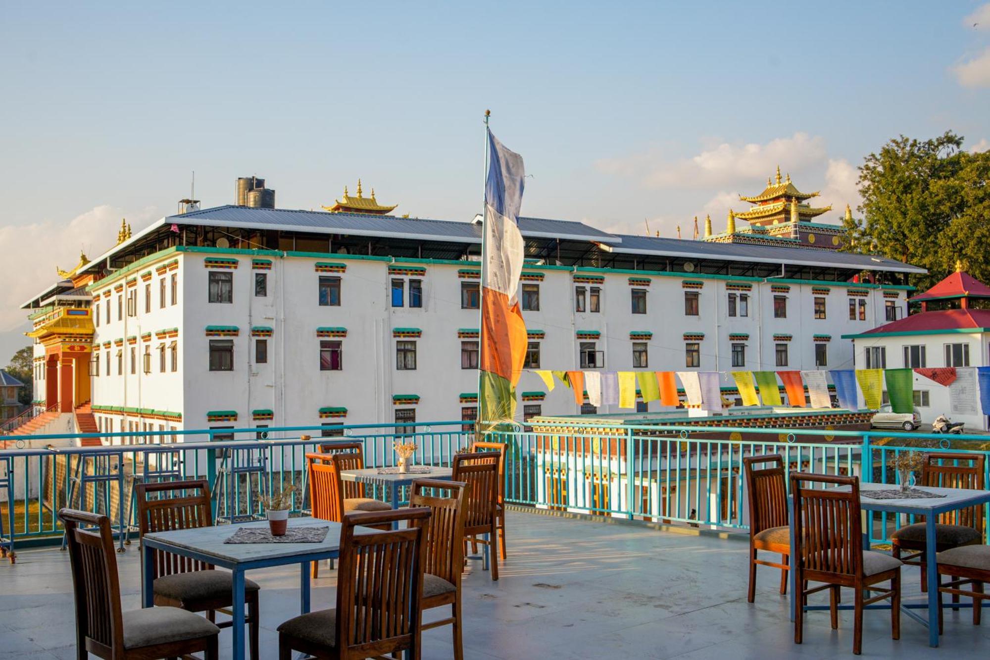 Chokling Arthouse - The Treasure Of Himalayas Hotel Bir  Bagian luar foto