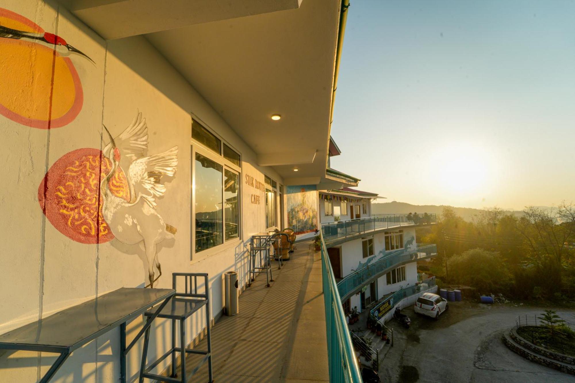 Chokling Arthouse - The Treasure Of Himalayas Hotel Bir  Bagian luar foto