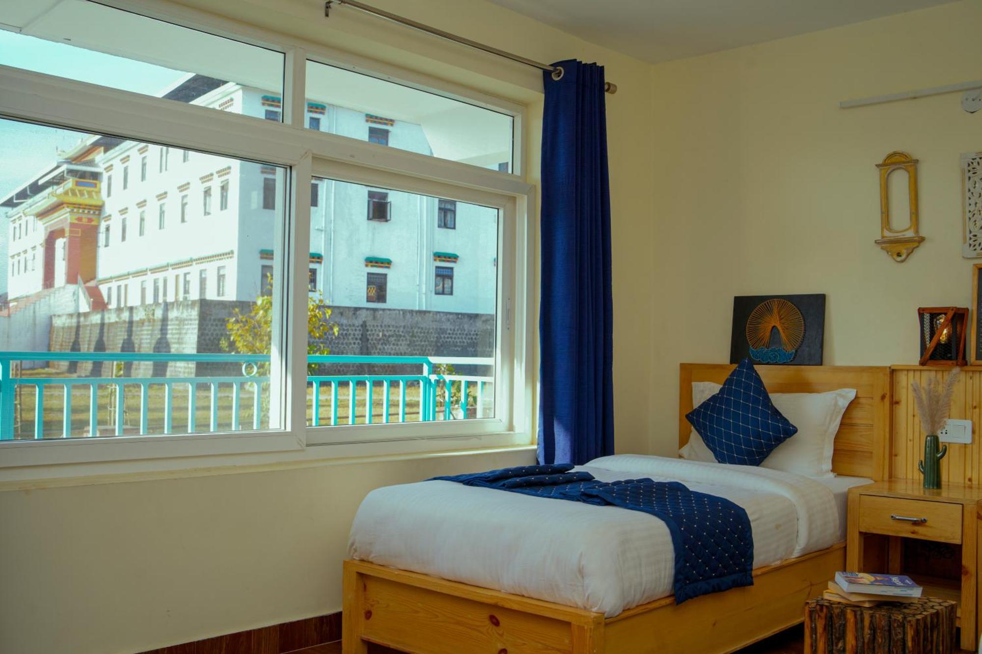 Chokling Arthouse - The Treasure Of Himalayas Hotel Bir  Bagian luar foto